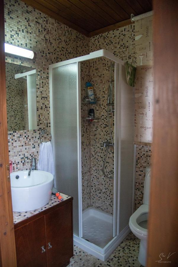 *2 Bdr Log House /Mountains/Queen Bed/Fireplace Gourri 외부 사진